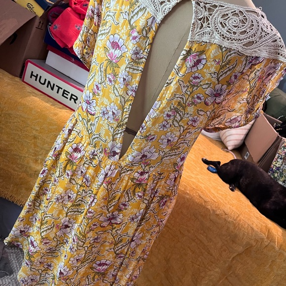 Flowy mini. - Picture 2 of 5